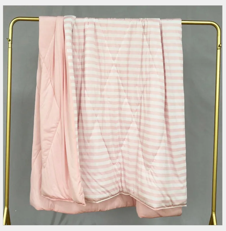 

200X230CM Cooling Blanket for Bed Silky Air Condition Comforter Lightweight Cooled Summer Quilt Cooling Fabric