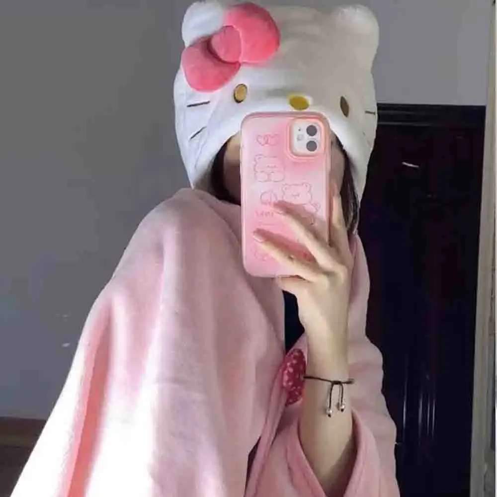 Cute Hellokitty Cloak Shawl Air Conditioning Blanket Hooded Student Dormitories Office Blanket Home Furnishings for Homemakers - view 5