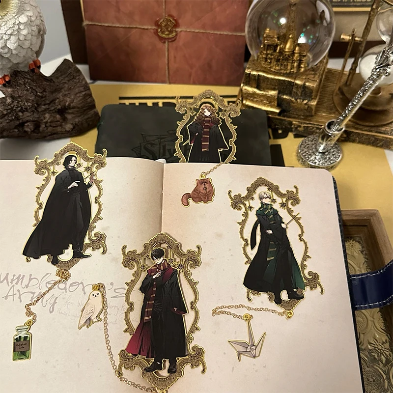 Witchcraft School Bookmarks Harries Potter Anime Figure Animal Accessories Hogwarts Party Decorations Elf Pendants Kids Toy Gift