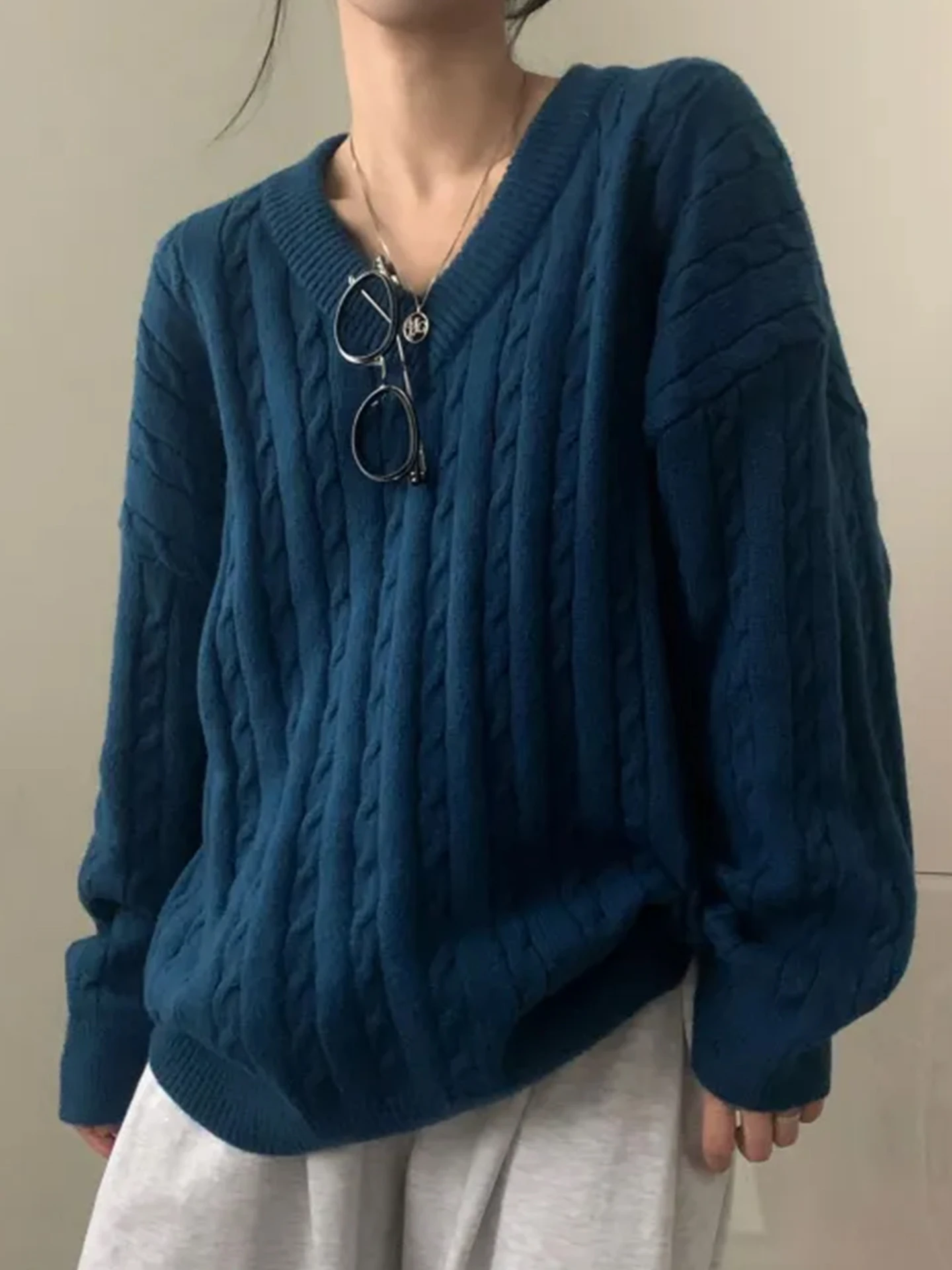 

Lav Blue Knitted Sweater Loose V-Ne Twist Large Size Women's Faion Comfortable Outerwear Spring Autumn Commute
