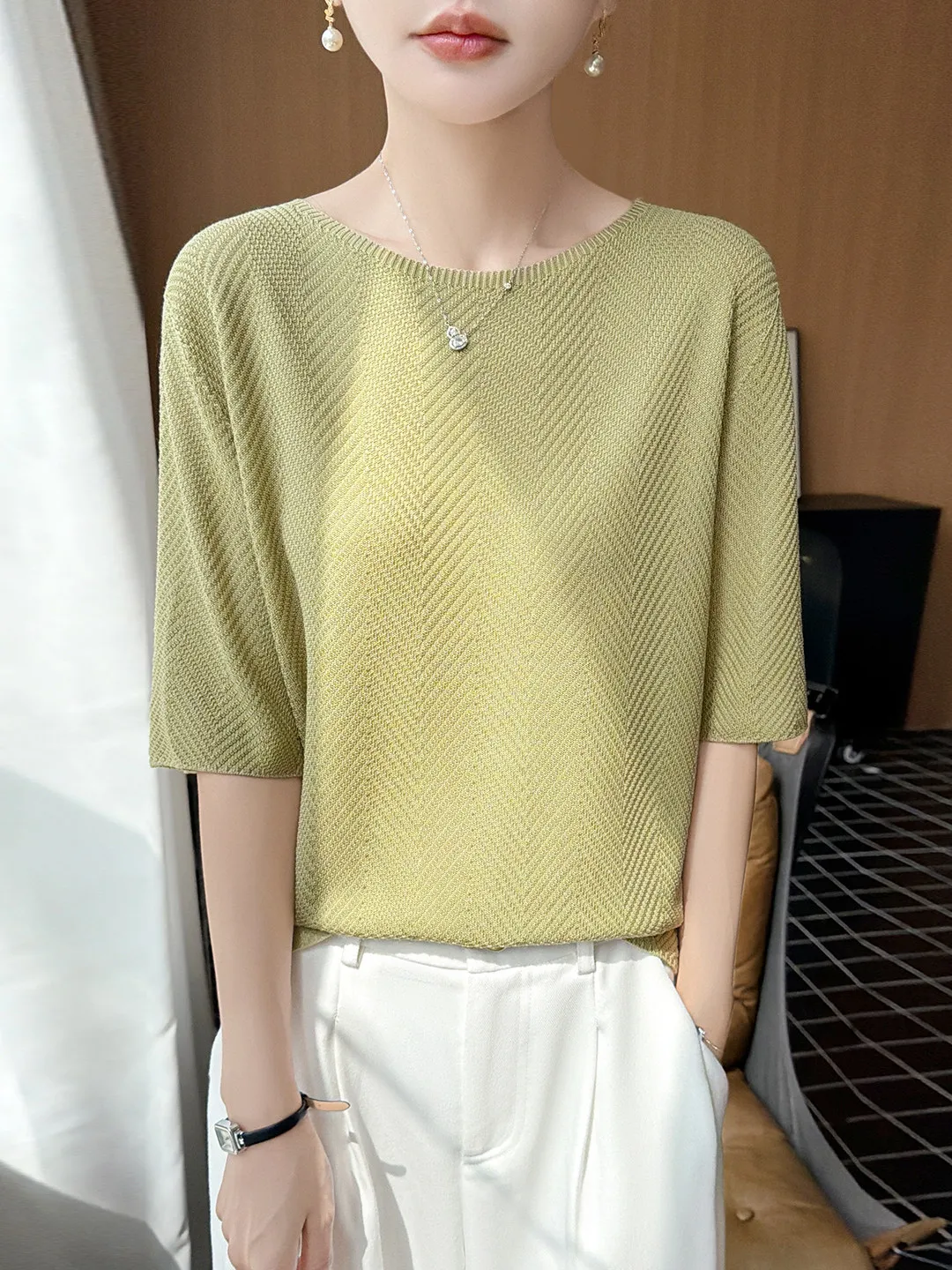 

Comfortable Elegant Five-Quarter Sleeve Casual Loose round Neck Knitted Top Women's Short Sleeve Thin Soft Lyocell T-Shirt