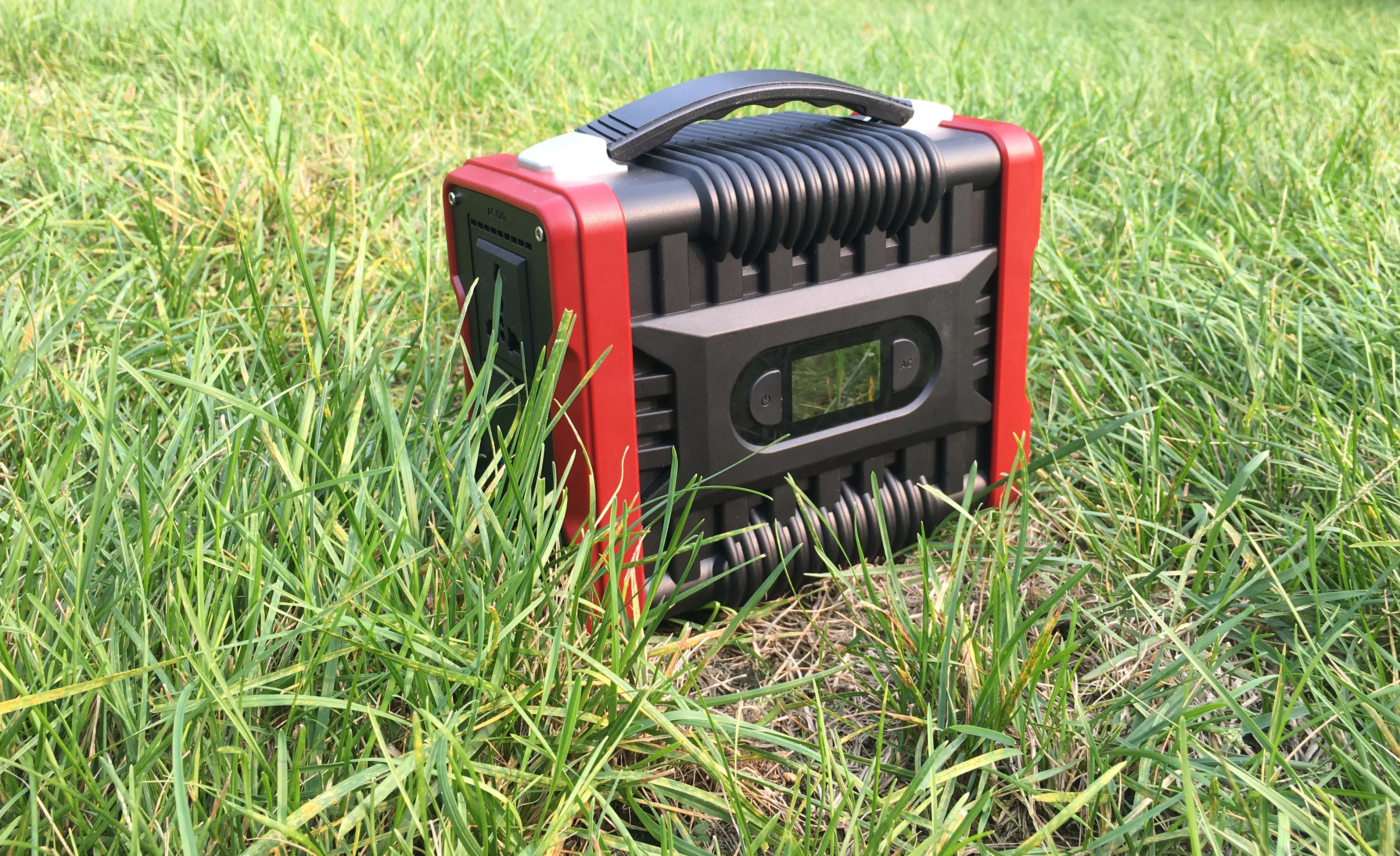 

Портативная электростанция с несколькими выходными портами MPPT, макс. 320 Вт, для кемпинга на открытом воздухе, резервное питание, высококачественные литиевые батареи, красная