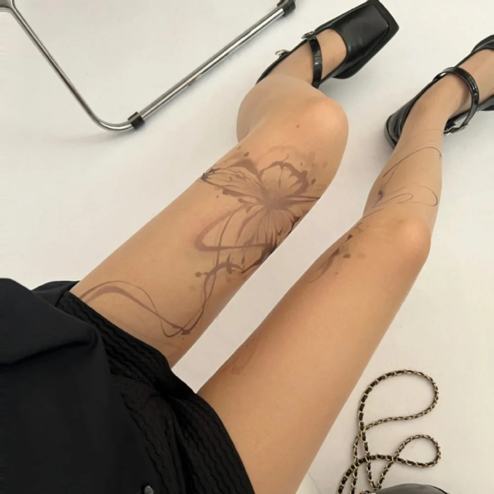 

Весенне-летние тонкие новые китайские колготки с принтом татуировок, эффектом брызг чернил и фантазийными бабочками, в стиле нишевой моды, для милых и стильных девушек