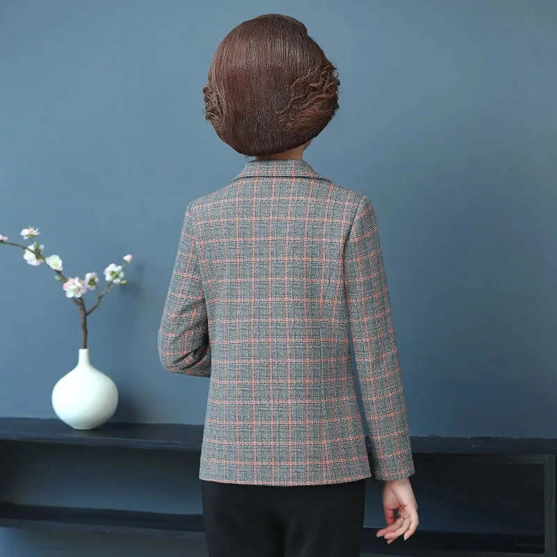 

Высококачественная женская модная короткая решетчатая куртка, весенне-осенний женский костюм большого размера 5XL, топы среднего возраста, пальто с длинными рукавами для мам