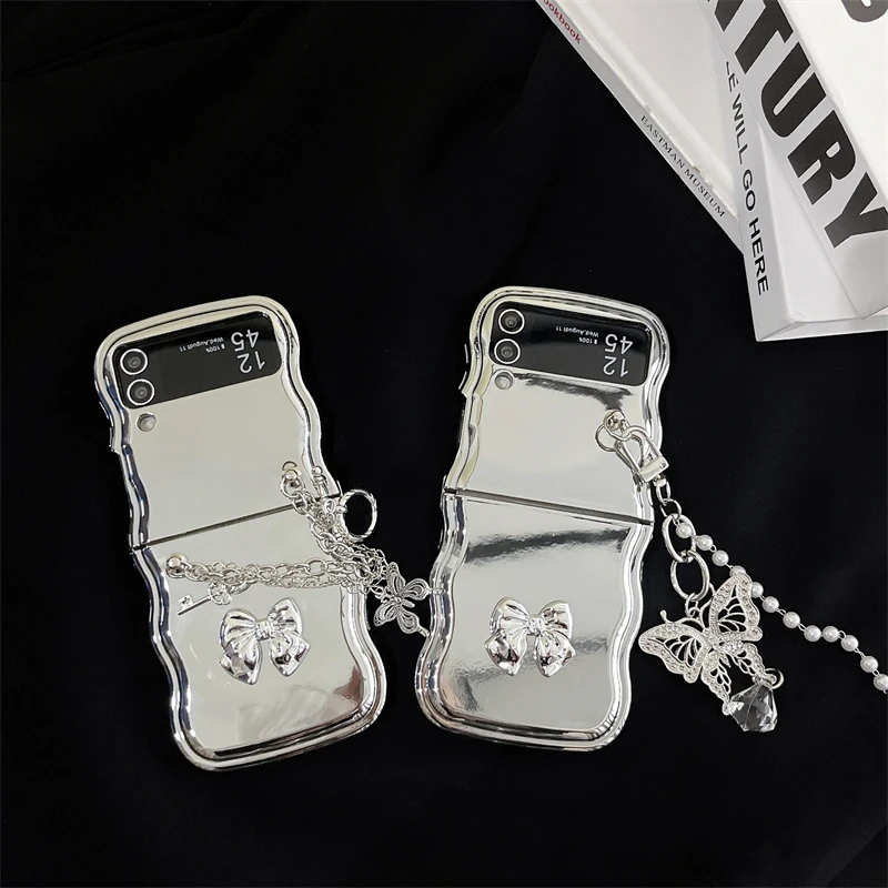 Butterfly with Pendant Bracelet Wristband Chain Wave Bumper Soft Shockproof Phone Case For Samsung Galaxy Z Flip 3 4 5 6 Cover