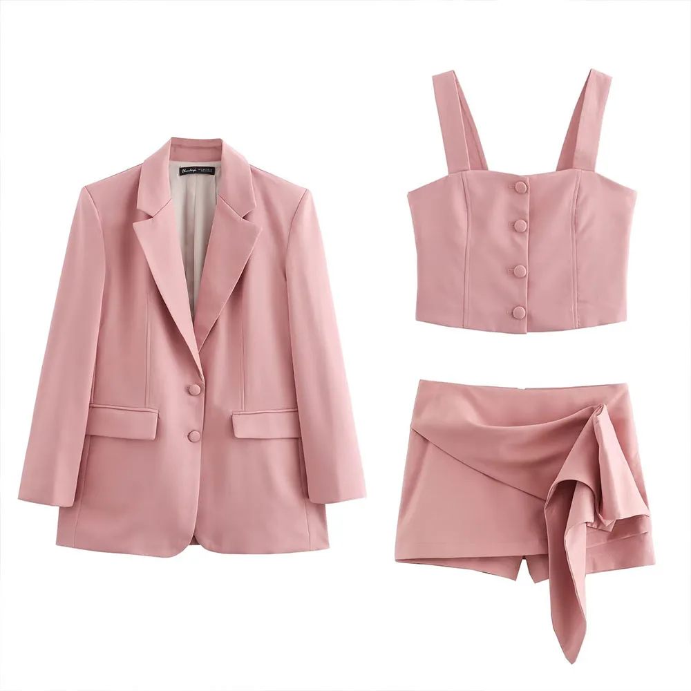 In the summer of 2024 the new women\'s single-breasted leisure suit coat & mini overskirt suit