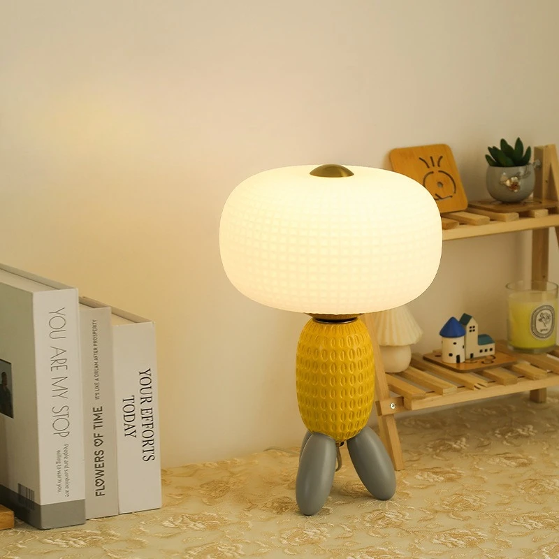 Bauhaus Dopamine Glass LED Floor Lamps Personalized Creative Balloon Ornament Bedroom Headbroad Living Room Cartoon Table Lights