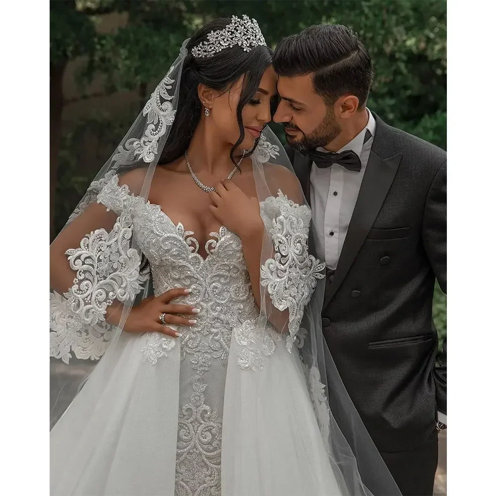 Robe de mariée sirène en dentelle pour femme, magnifique robe avec poignées, train amovible, perles appliquées, col en V, épaules dénudées, patients, quoi que ce soit, 2024