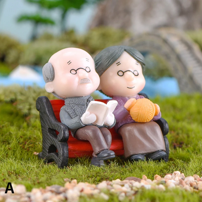 Mini Couple Figures Grandma Grandpa Sweety Lovers Old Ornament for Fairy Garden Figurines Miniature Home Decoration