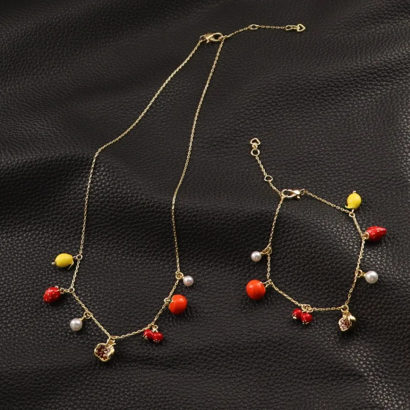 

Fashion Cute Multi-poured Fruit Bracelet Necklace Strawberry Persimmon Lemon Enamel Collar Chain for Women Pendants Christmas