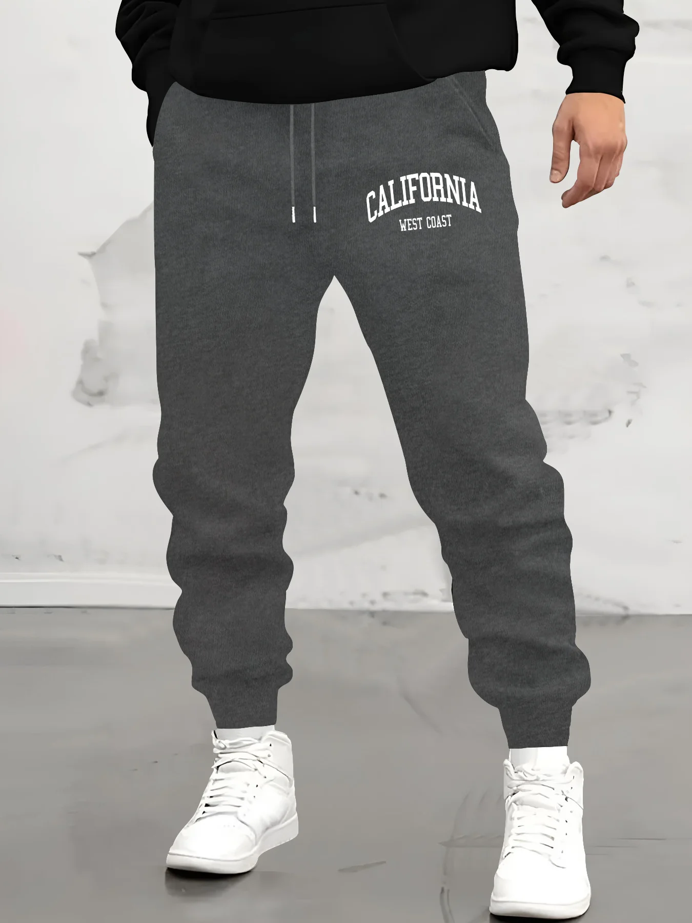 

2026 New Style Men's Casual Comfortable Sweatpants West Coast Print Elastic Drawstring Waist Sports Trousers baggy hosen