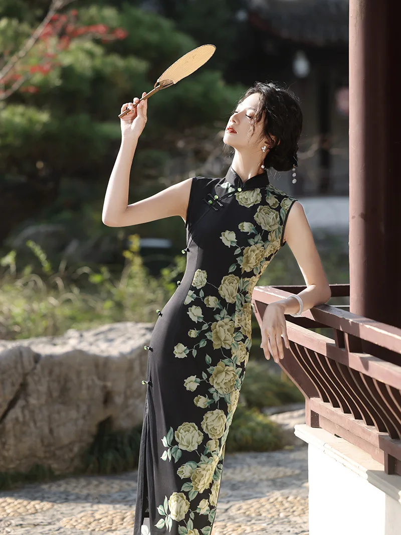 Dark Green Qipao 2024 New Spring Youth Style Vintage Old Shanghai High end Improved Dress for Women