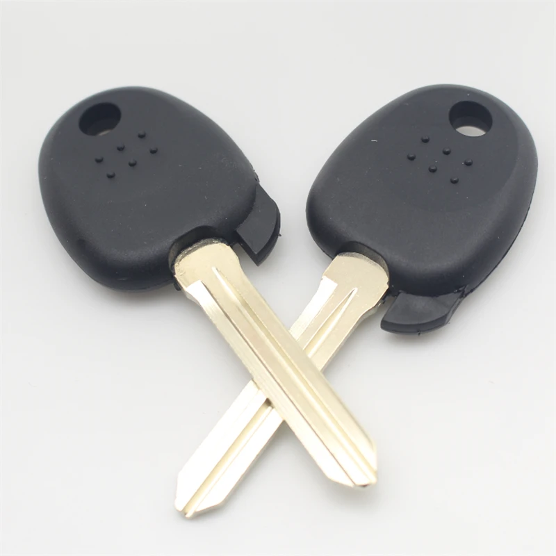 

FLYBETTTER 10Pcs OEM Key Case Transponder Remote Key Shell For Hyundai Sonata NF Right Blade