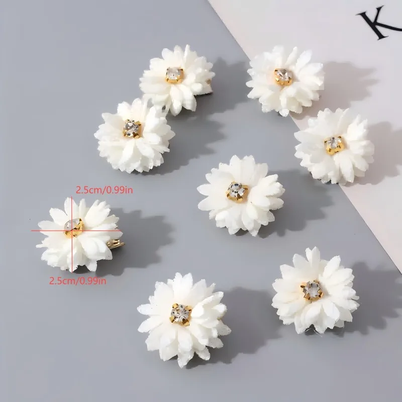 2pcs White Daisy Hair Clips with Rhinestones, Perfect for Valentine's Day, Parties, and Daily Wear. The Hair Clips Are Made of, Hand Wash Only. Featuring a Woven Design, They Are an Ideal Hair Accessory - Detail 1
