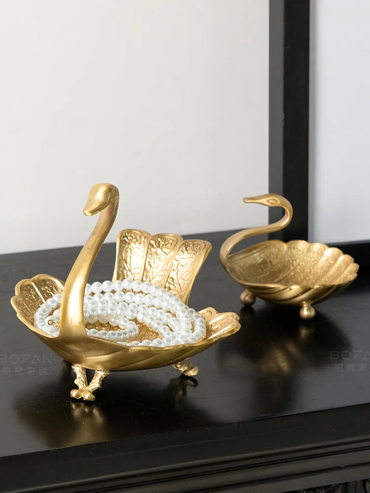 

American Style Brass Material Swan Shaped Dried Fruit Tray Jewelry Storage Container Living Room Desktop Decoration Craft