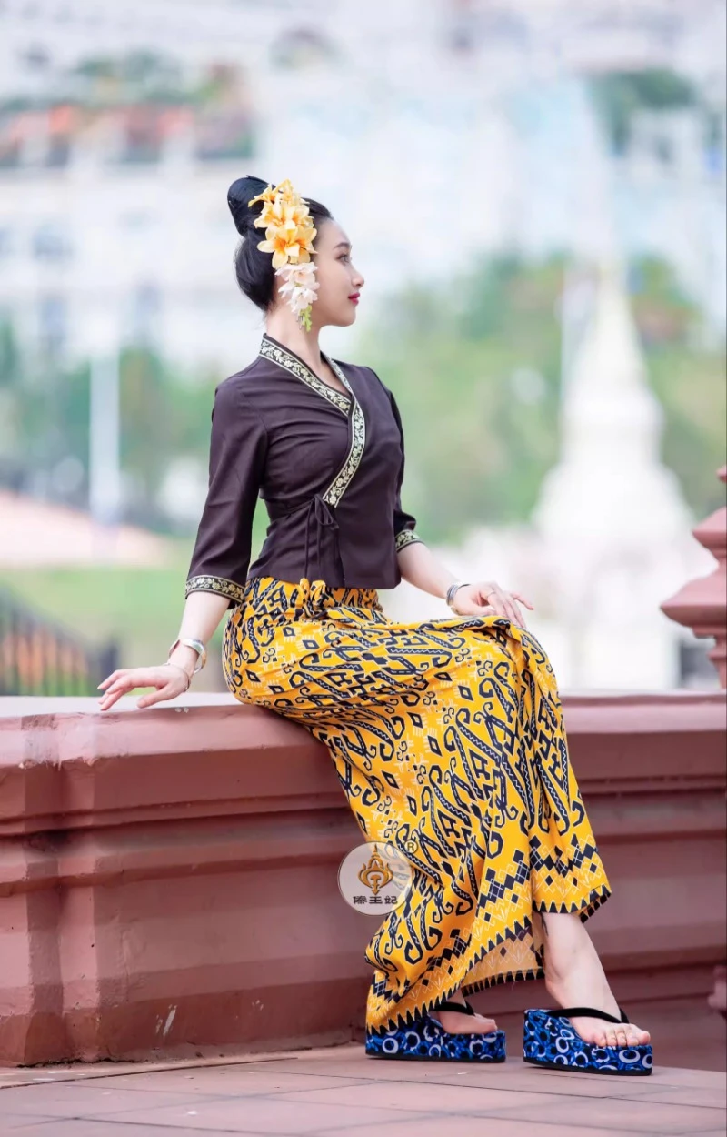 Thailand Traditional Clothing for Women Tops Slim Long Skirt Spring Summer Elegant Workwear Outfit Thai Dress Asian Clothes