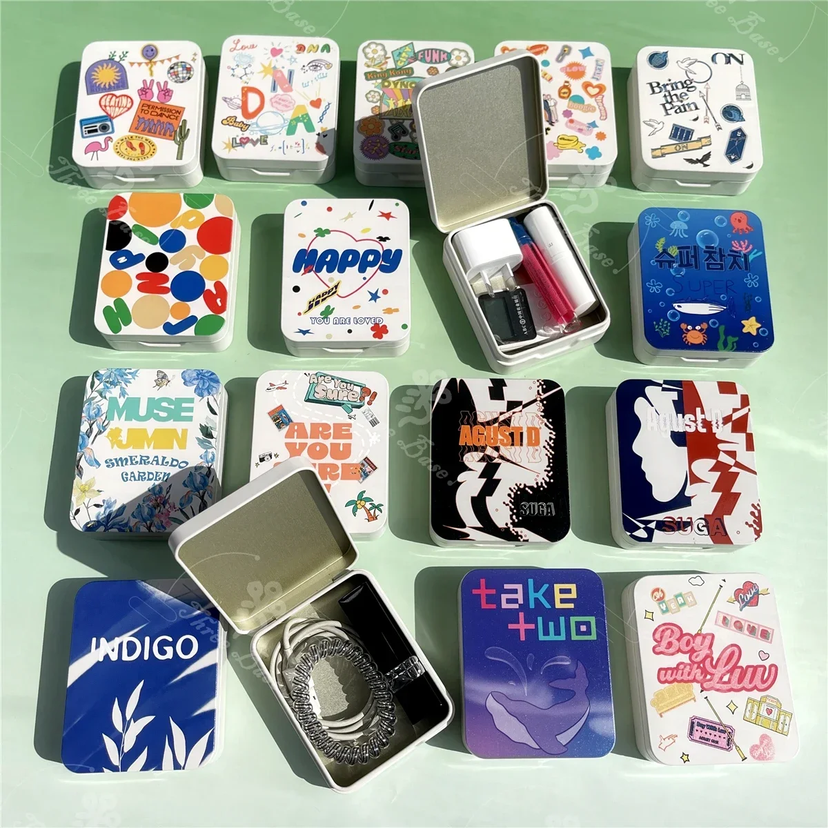 PTD D-DAY jHOPE RM JIMIN MUSE JIN HAPPY V JK Tragbare Kopfhörer-Aufbewahrungsbox für Airpods, Outdoor-Kabelpackung, Tasche, ATE-Münzbox aus Eisen