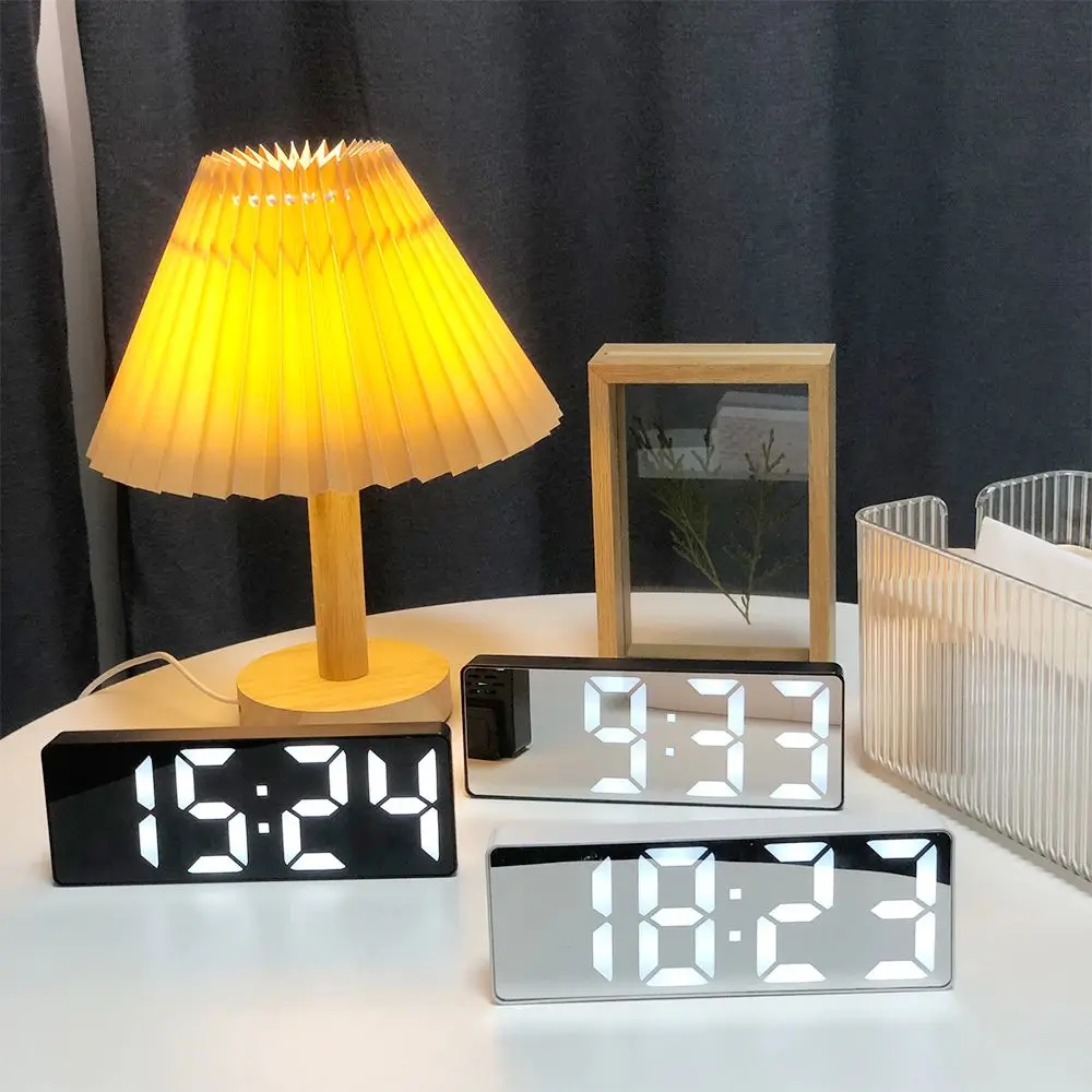 Plastic Voice Control Digital Alarm Clock Dual Alarm Adjustable LED Electronic Alarm Clock Voice Control Anti-disturb