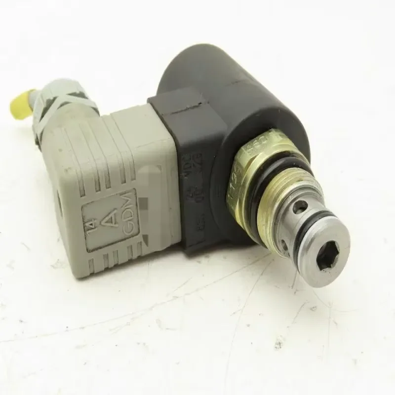 

2026 0 810 040 910 Directional Cartridge Poppet Valve 24VDC Solenoid New Ready Stock Industrial Automation PAC