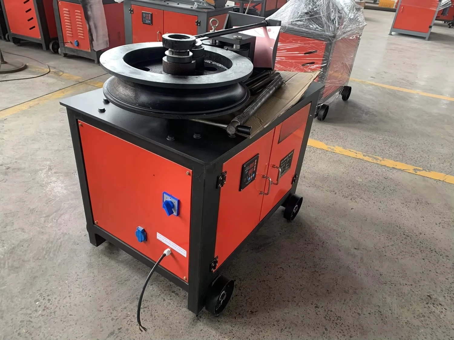 Semi Auto Pipe Bender With Foot Switch Operation Low Vibration Hydraulic Station for Ordinary Pipe Mass Bending Production