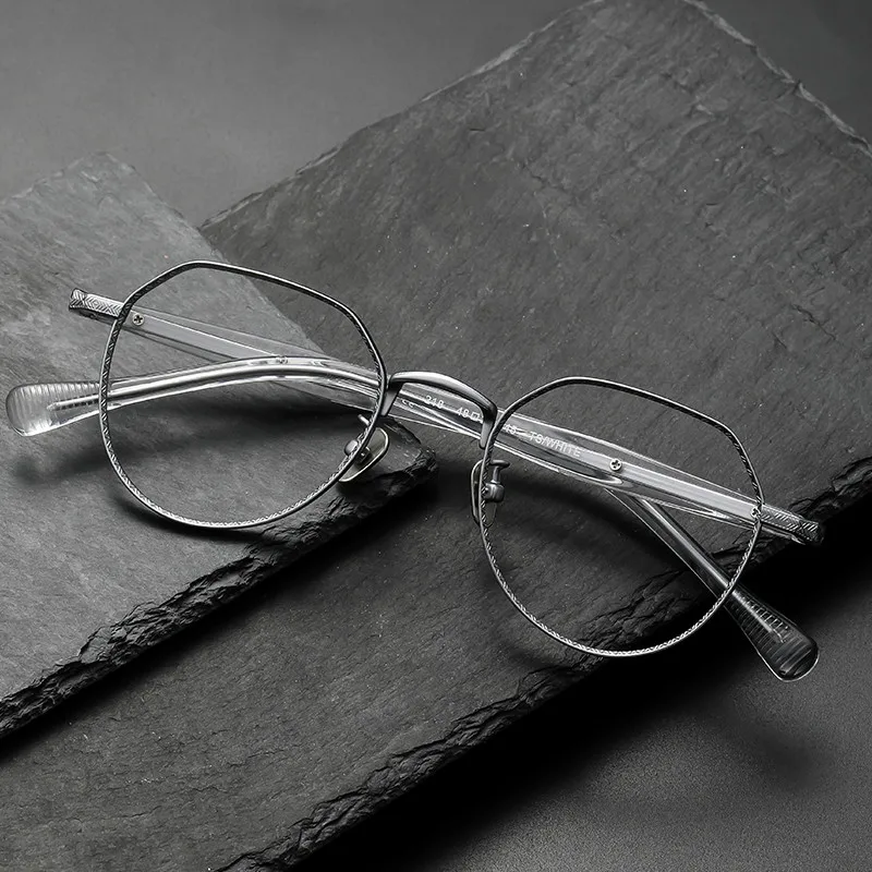 

218 Irregular Vintage Small Frame Pure Titanium Glasses Frame