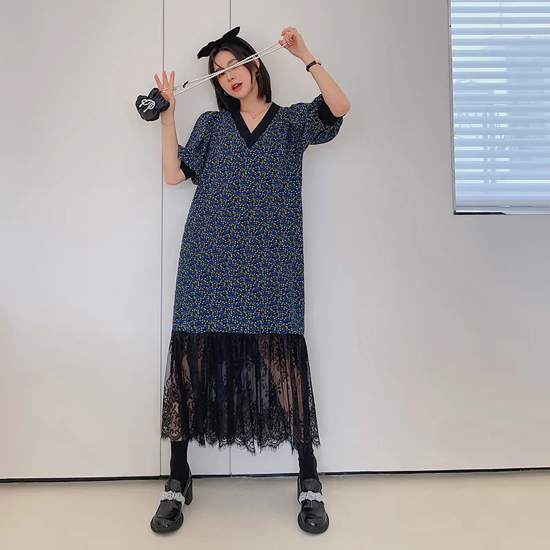 Abito lungo estivo Abito da donna a maniche corte con scollo a V in stile francese Abito t-shirt taglie forti con orlo in pizzo patchwork floreale blu