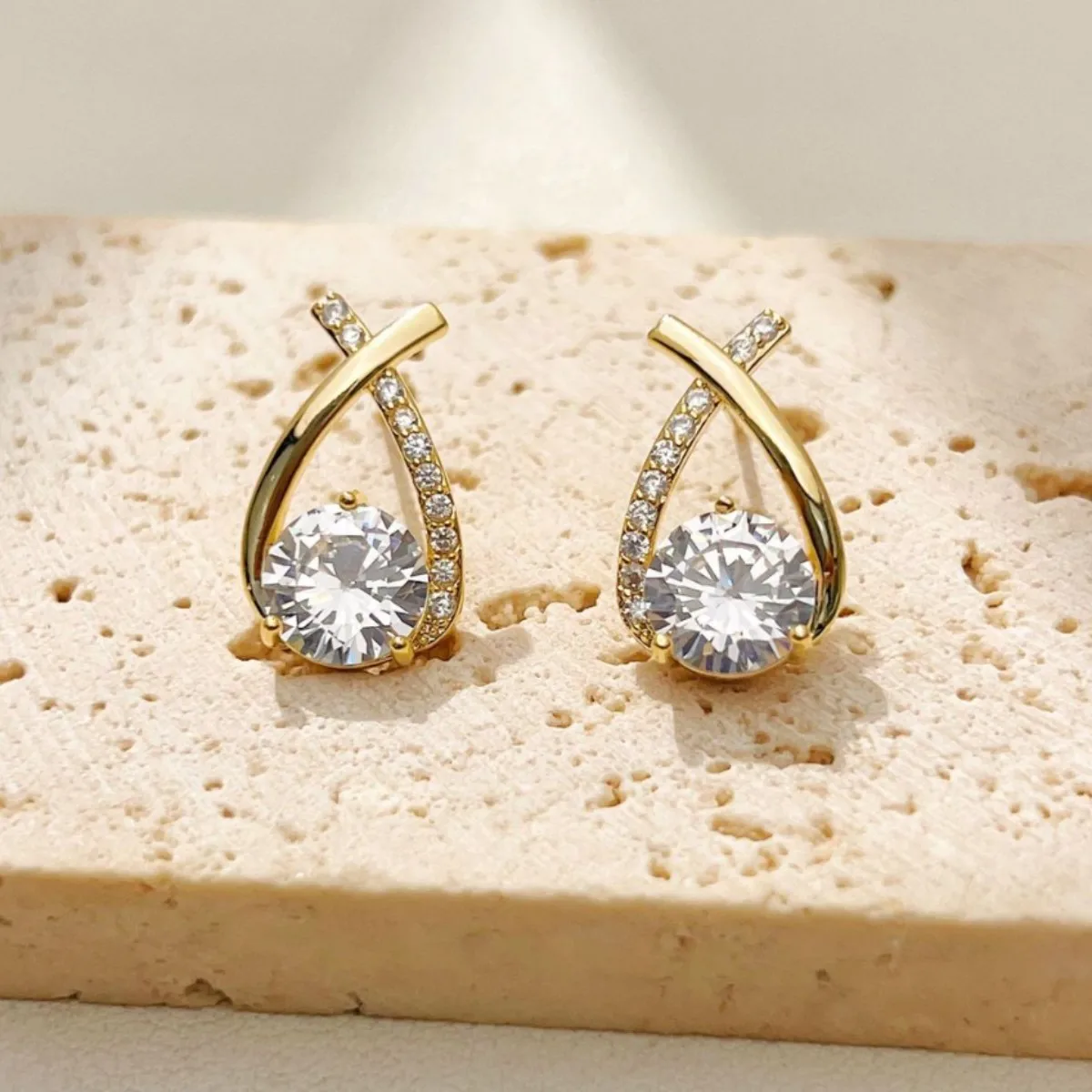 New Exquisite Shiny Zircon Heart Flower Earrings Korean Elegant Square Geometric Crystal Earrings for Women Fashion Jewelry Gift image 5