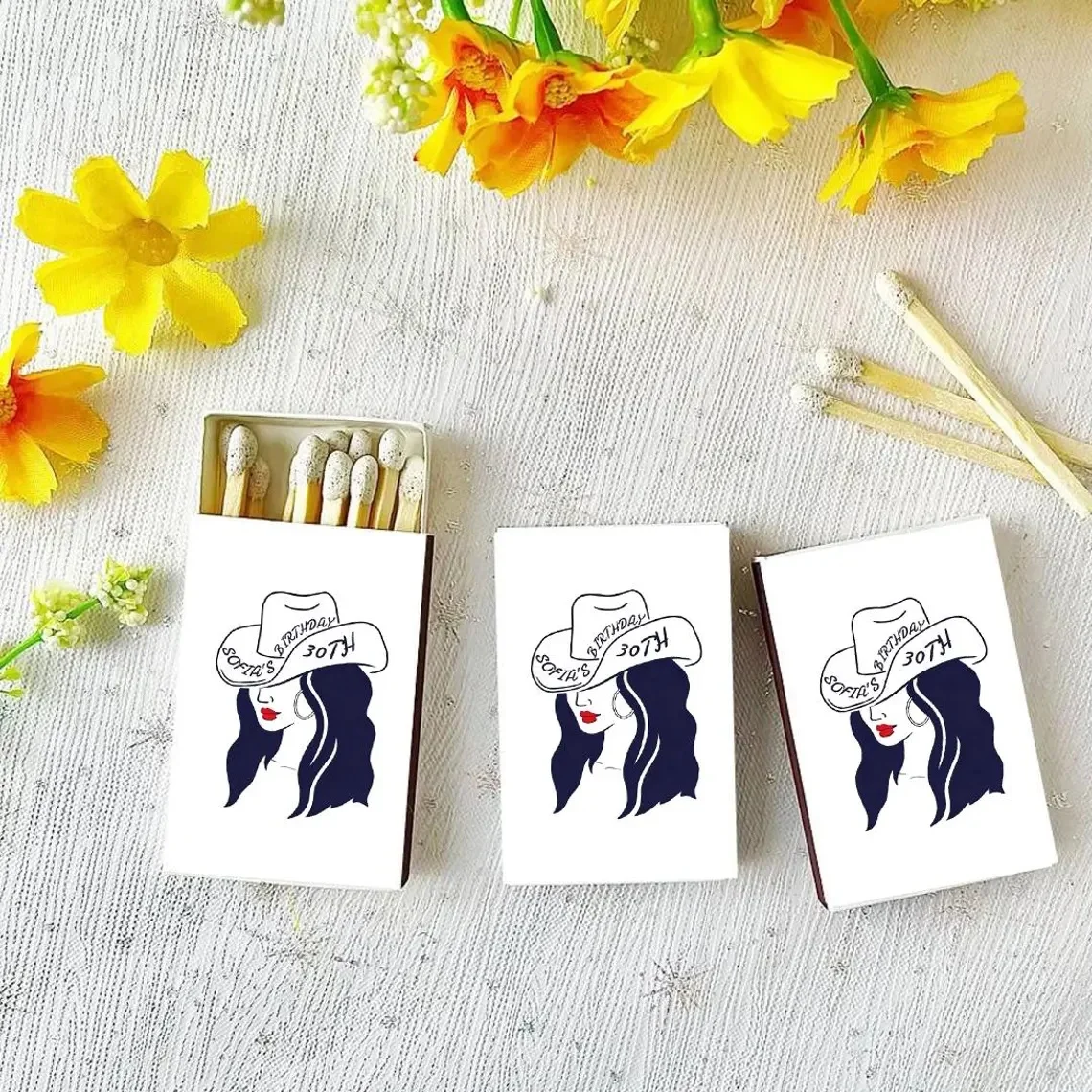 

Персонализированные ретро-коробочки для спичек с дизайном в виде женской ковбойской шляпы, подарки на 30-летие по индивидуальному заказу