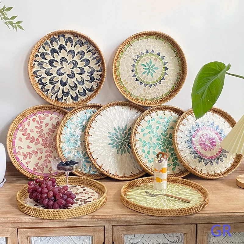 Handmade Rattan Woven Shell Colorful Round Storage Basket Tray for Home Picnic Dining