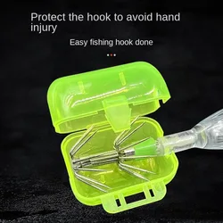 Protector de anzuelo triple portátil con fundas blancas y verdes