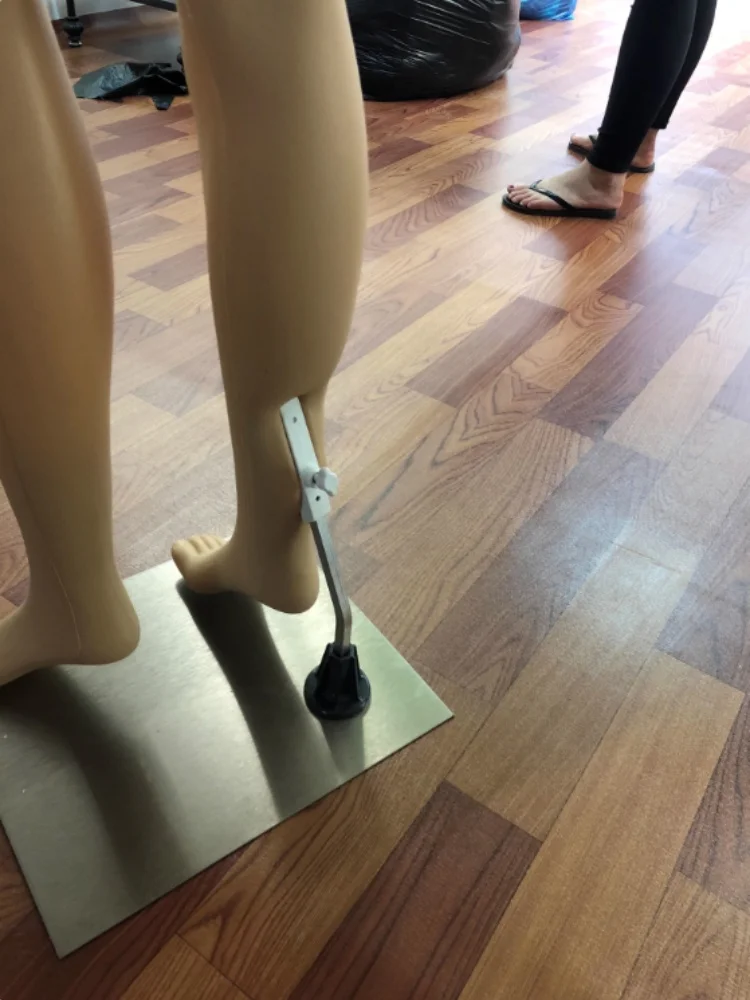 

Model Electroplated Iron Chassis, Resistant To Falls, Impacts, And Wear; Iron Art Electroplated Chassis E057A