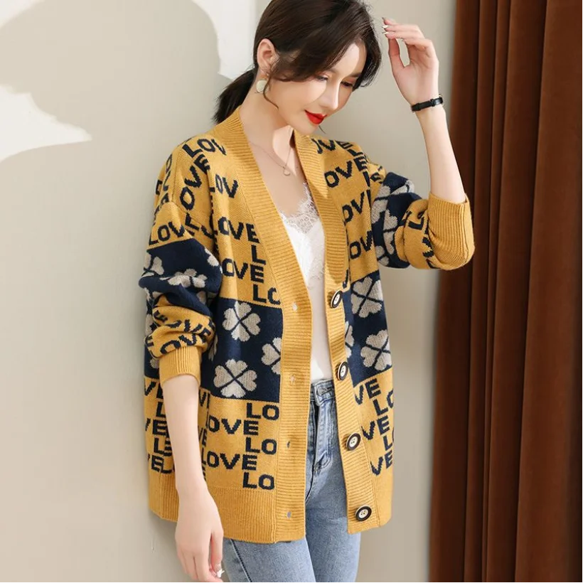 Letter Jacquard Sweater for Women 2023 Spring and Autumn New Slouchy Korean Version Loose Sleeve Knitted Cardigan Women\'s Coat