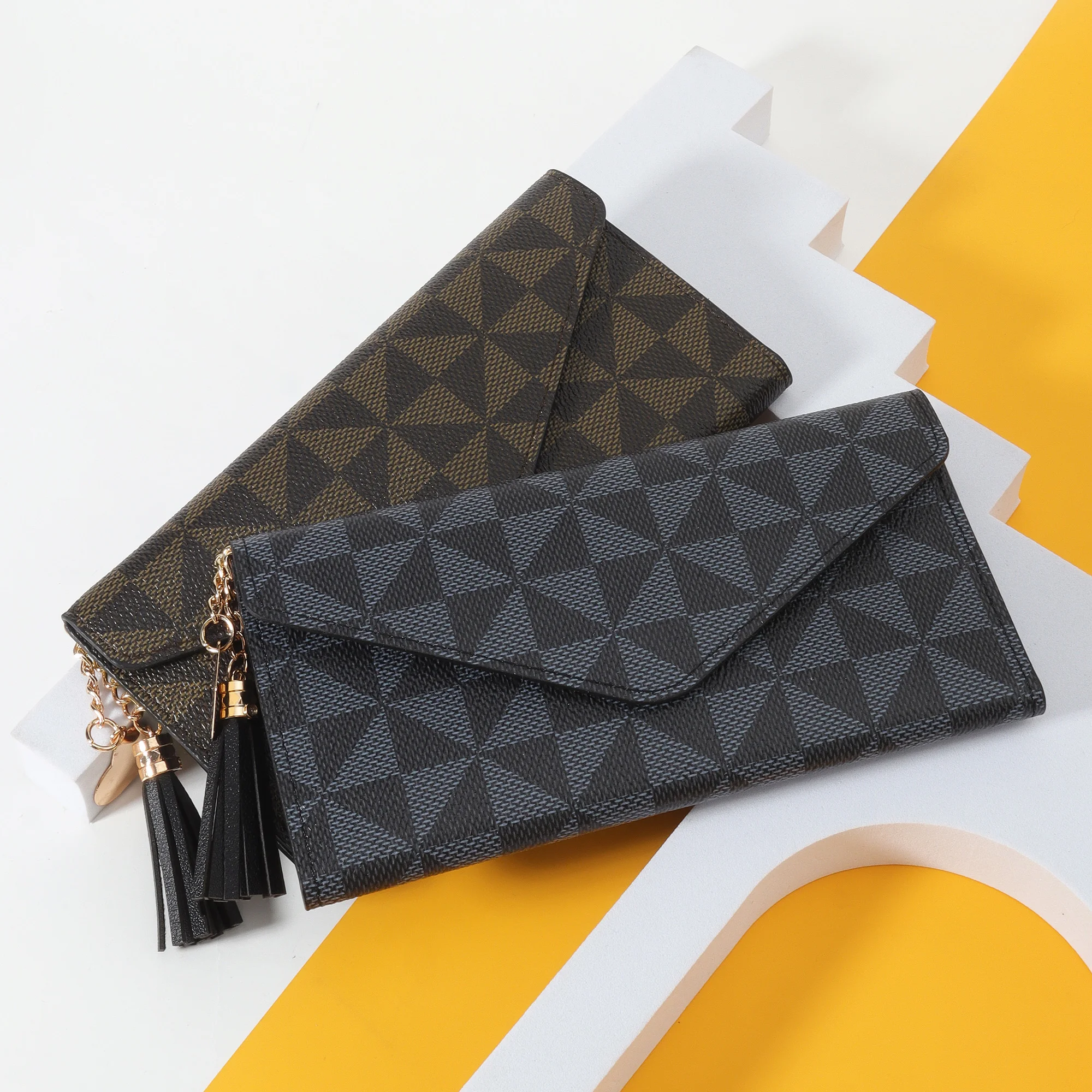 กระเป๋าสตางค์ใบยาวสำหรับผู้หญิงกระเป๋าสตางค์อเนกประสงค์กระเป๋าสตางค์ใส่เหรียญกระเป๋าสตางค์แบบพับหนัง PU หรูหราสำหรับผู้หญิง