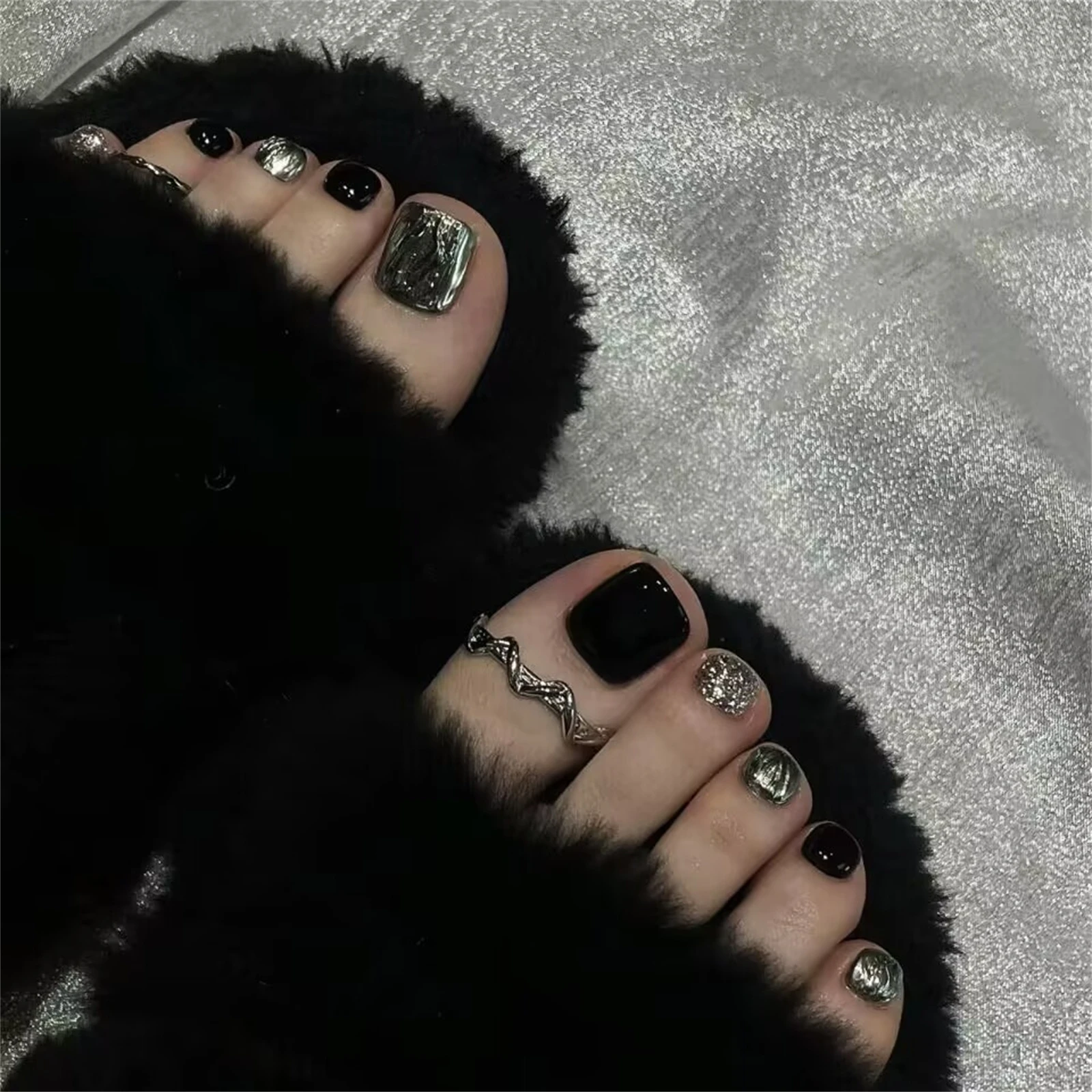 Waterproof Press on Toenails Matte Black for Sandals Vacation Photos Daily Wear Resin False Toe Nail Tips Durable Stylish