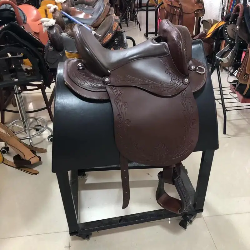 New American Western  Riding Equestrian Supplies Pure Cowhide Saddle Tackle Saddle Full Set of Accessories