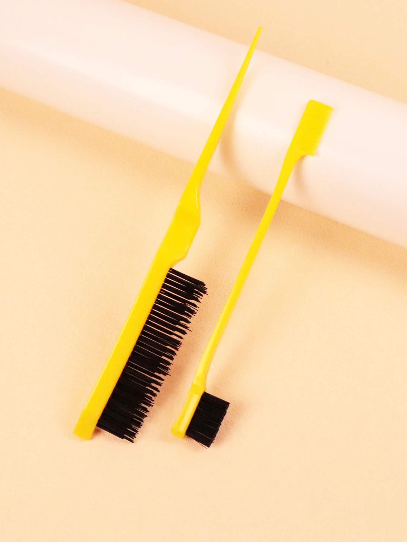 مجموعة تصفيف المشط الأصفر - فرشاة نايلون، مشط ذيل الفئران، فرشاة حافة، مشط ذو أسنان واسعة، مشبك تمساح، خاص للشعر المستعار الحقيقي