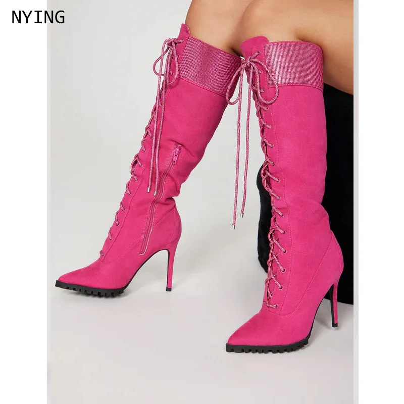 

2026 Замшевые лоскутные женские сапоги на высоком каблуке с острым носком на шпильке Сексуальные женские сапоги до колена Зимняя обувь 44