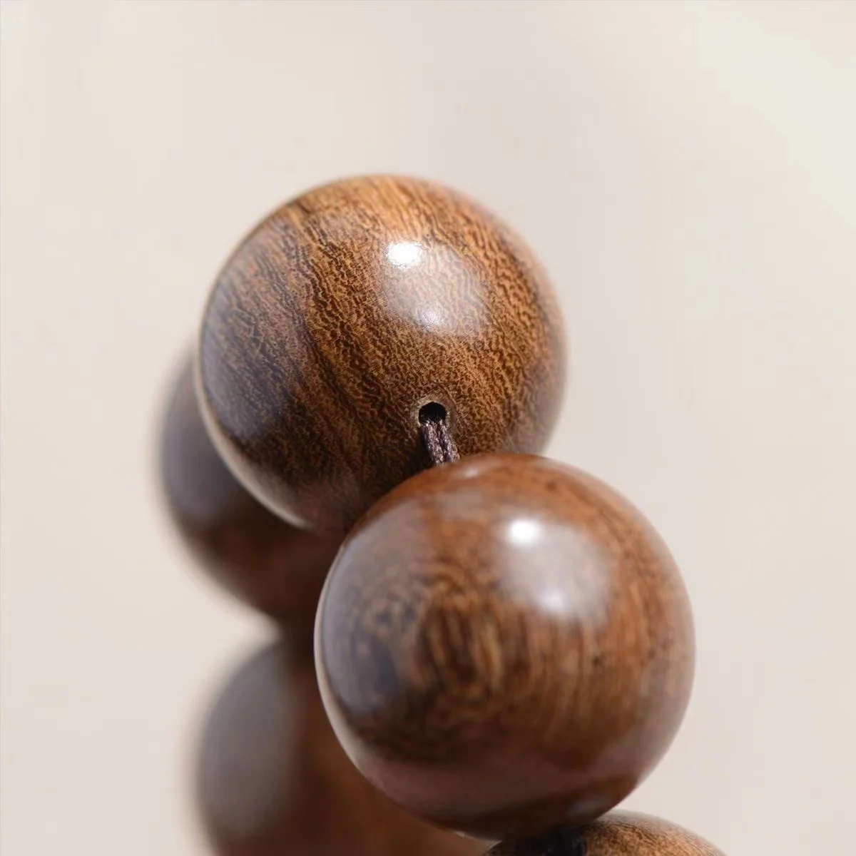 

Sandalwood Bracelet Silkwood Ebony Submerged Wood Beads Car Hanging Men Lady Couple Rosewood Handheld 20mm