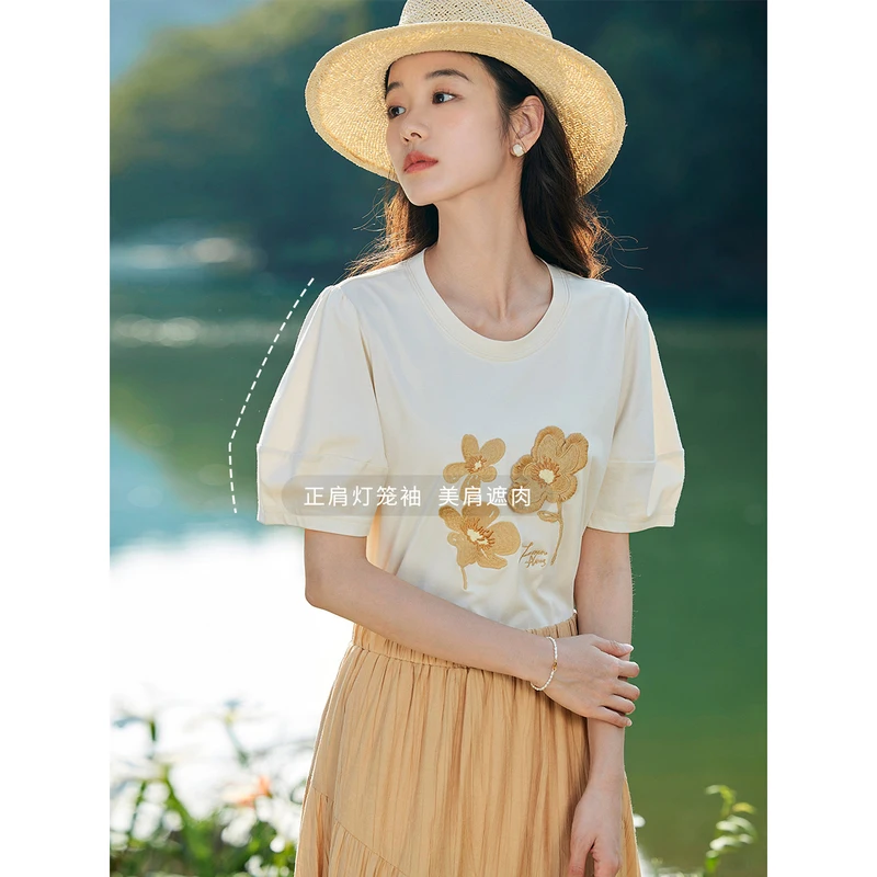 INMAN Women T-shirt 2023 Summer Short Sleeve O Neck Loose Tees 3D Flower Embroidery Fashionable French Style Four Colors Tops