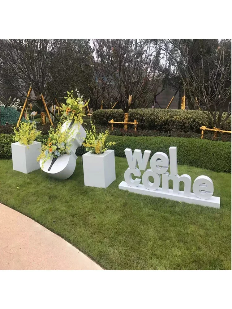 Outdoor Garden Garden Cello Flower Box Welcome Home Decoration Courtyard Sculpture Decoration Gardening Landscape Worker