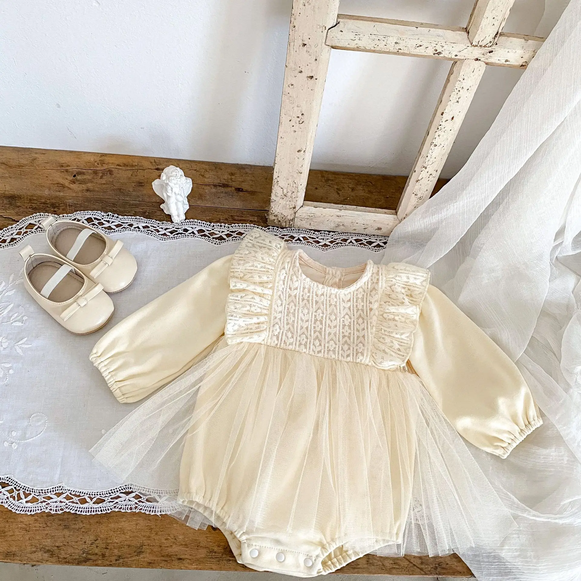 

Spring and Autumn New 0-2 Year Old Baby Clothing Girl's Baby Wool Weaving Spliced Flying Sleeves Sweet Mesh Wrapped Fart Skirt