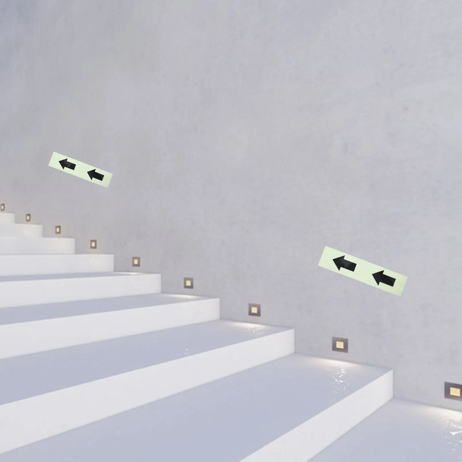 adesivos-de-seta-direcional-luminosa-fita-de-marcacao-de-piso-plastica-a-prova-d'Agua-sinal-de-seguranca-refletivo-que-brilha-no-escuro-para-uso-interno-e-externo