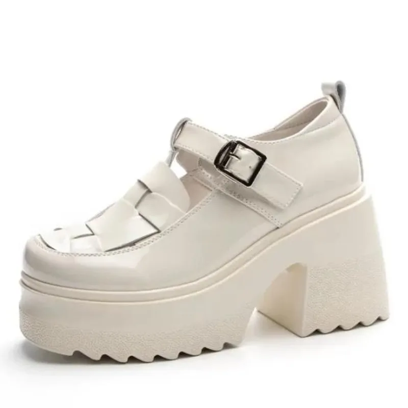 

10 см синтетические лакированные натуральные летние туфли на танкетке Mujer, удобные 2024, модные черные женские сандалии с пряжкой, женская обувь, лидер продаж