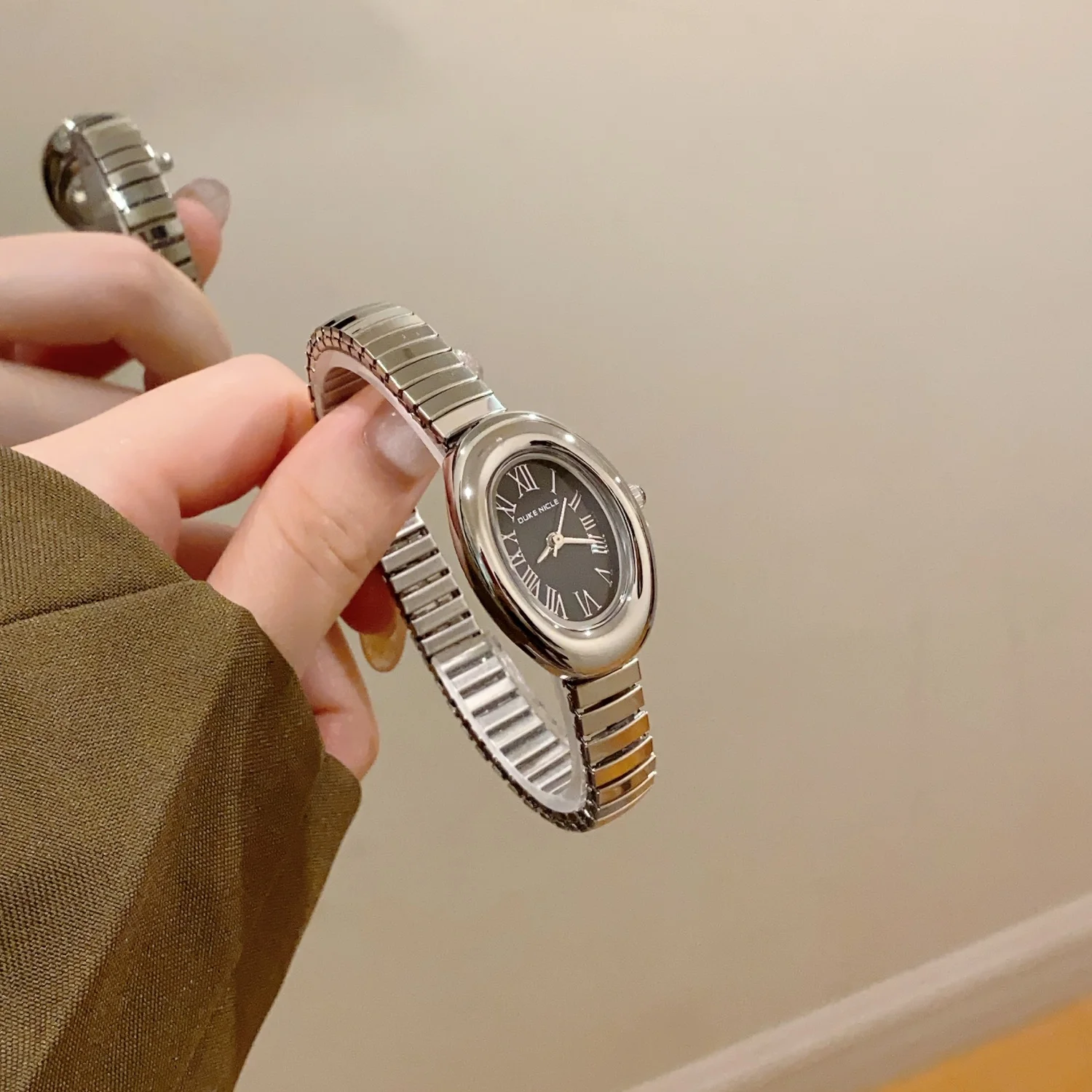 Proste damskie zegarki z owalną tarczą, elastyczny pasek ze stali nierdzewnej, analogowy zegarek kwarcowy, zegarek na rękę dla dziewcząt, zegar, reloj mujer.