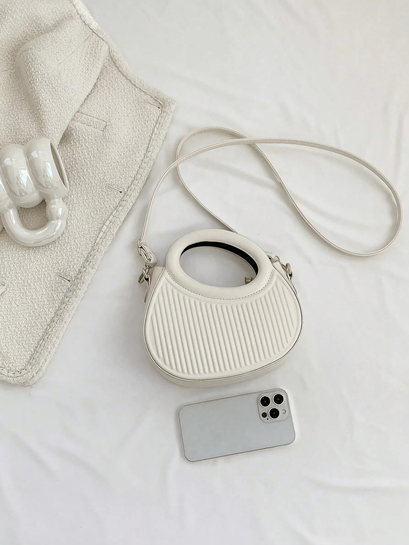 حقيبة كروس نسائية كلاسيكية مخططة منقوشة - نمط تاريخ التنقل بمقبض مزدوج