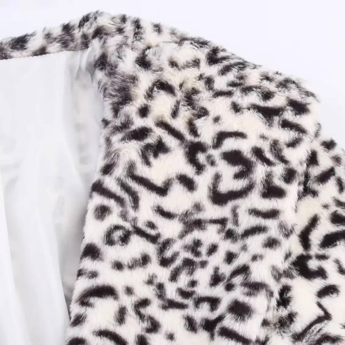 

Loose Fit Fake Fur Coat Women's Faion Design Turn-down Collar Autumn New Sle Youth Suitable ZBA Brand European Sle