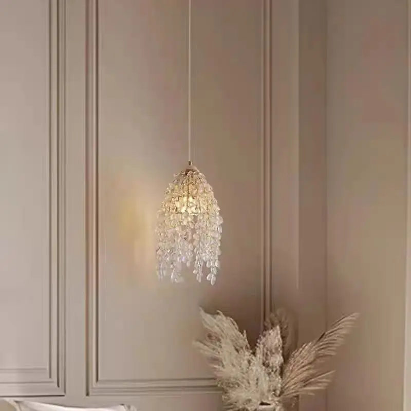 

Light luxury French bedroom bedside small chandelier medieval bedside master bedroom romantic chandelier retro aisle entrance