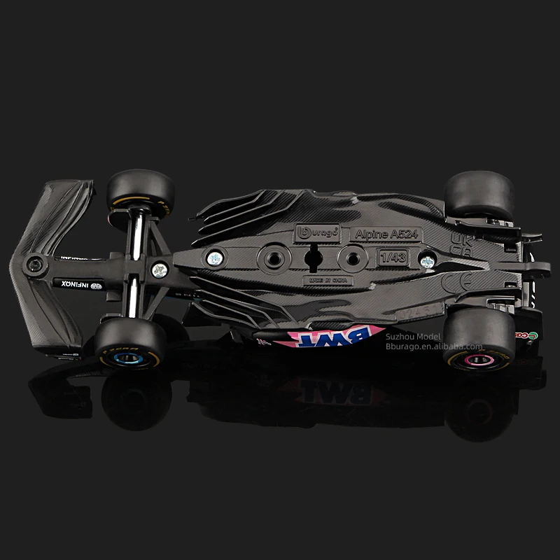 Bburago 1:43 Alpine F1 A524 com capa protetora contra poeira de figura de motorista 2024 modelo de carro de liga fundida # 10 brinquedos Pierre Gasly Ocon colecionáveis