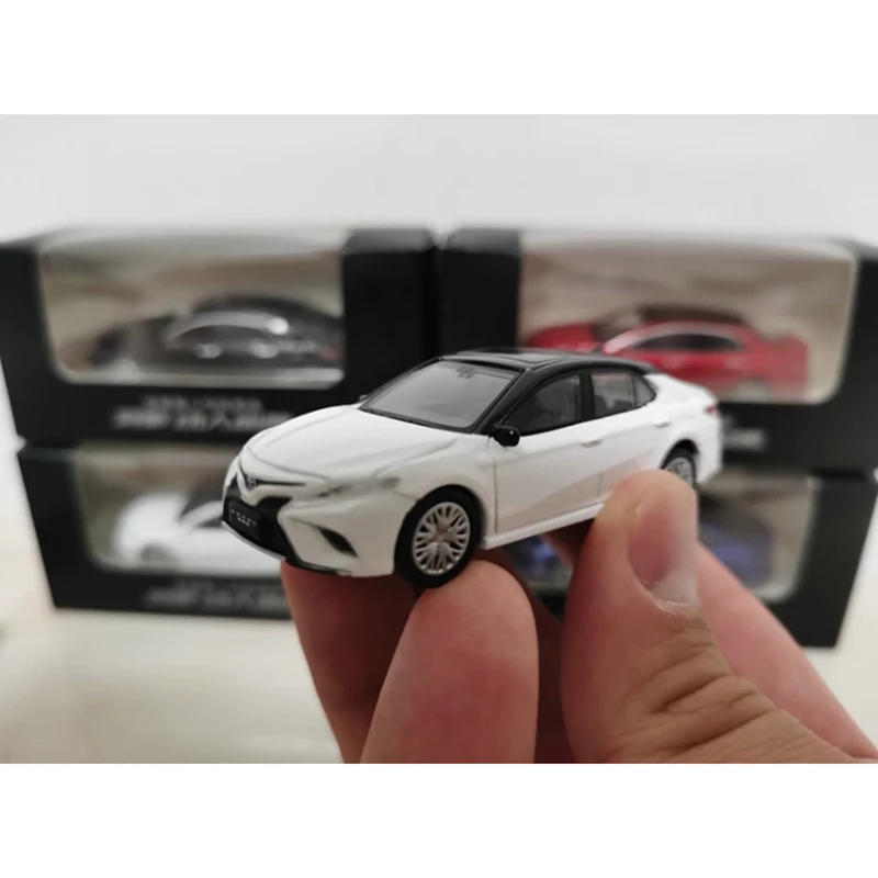 ダイキャスト 1:64 スケール GAC カムリ 8 世代合金車モデルコレクションお土産静的ディスプレイ装飾品車両ホリデーギフト