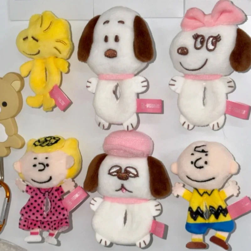 

Jiumu Magshop Peanuts Snoopy Magnetic Blind Box Plush Hair Clip Pendant Desktop Decor Collectible Surprise Toy Gift For Girls
